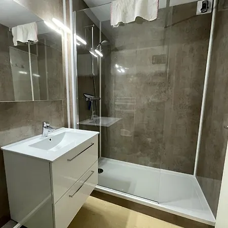 Apartman T2 Cosy Au Coeur De - Pres Des Pistes, Commerces Et Patinoire - Fr-1-787-37